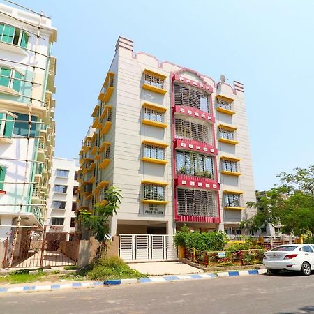 Oyo 30269 Amar Raj Inn Колката Екстериор снимка