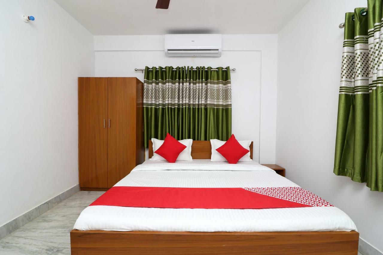 Oyo 30269 Amar Raj Inn Колката Екстериор снимка